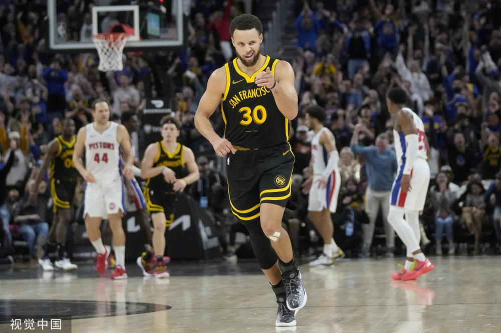 比賽中的一 比賽中的一