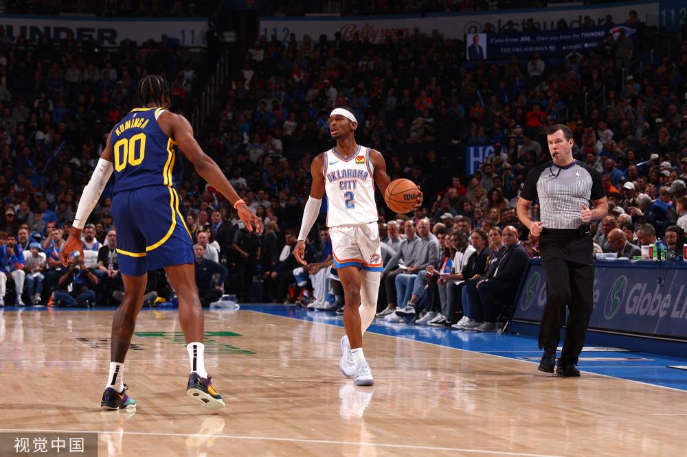 记者：国足最大的问题是不能长时间踢快节奏，60分钟都做不到.