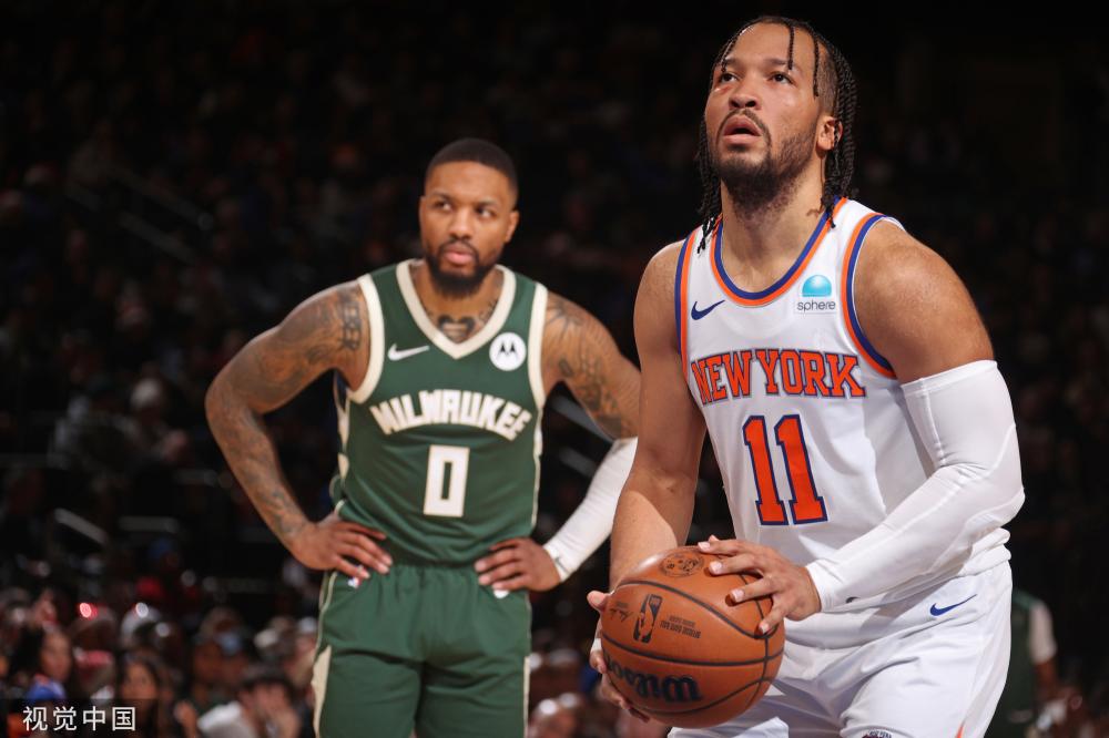 王霜受邀参加阅兵仪式：很荣幸受邀作为足球界的代表 深受鼓舞